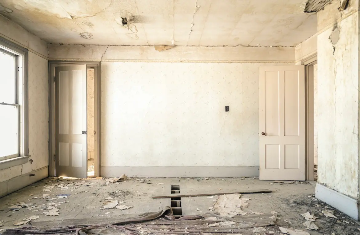 Waste disposal crew managing a cleanout project in Daytona Beach Shores